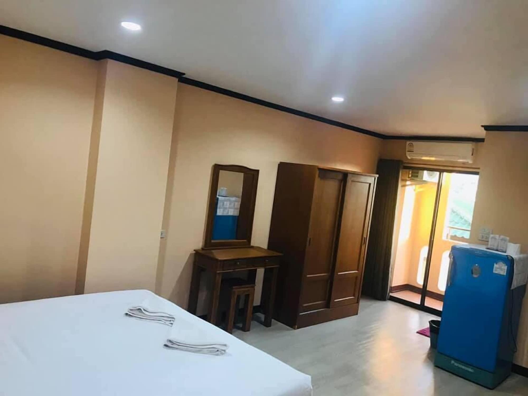 Bp Grand Hotel Chiang Mai Extérieur photo