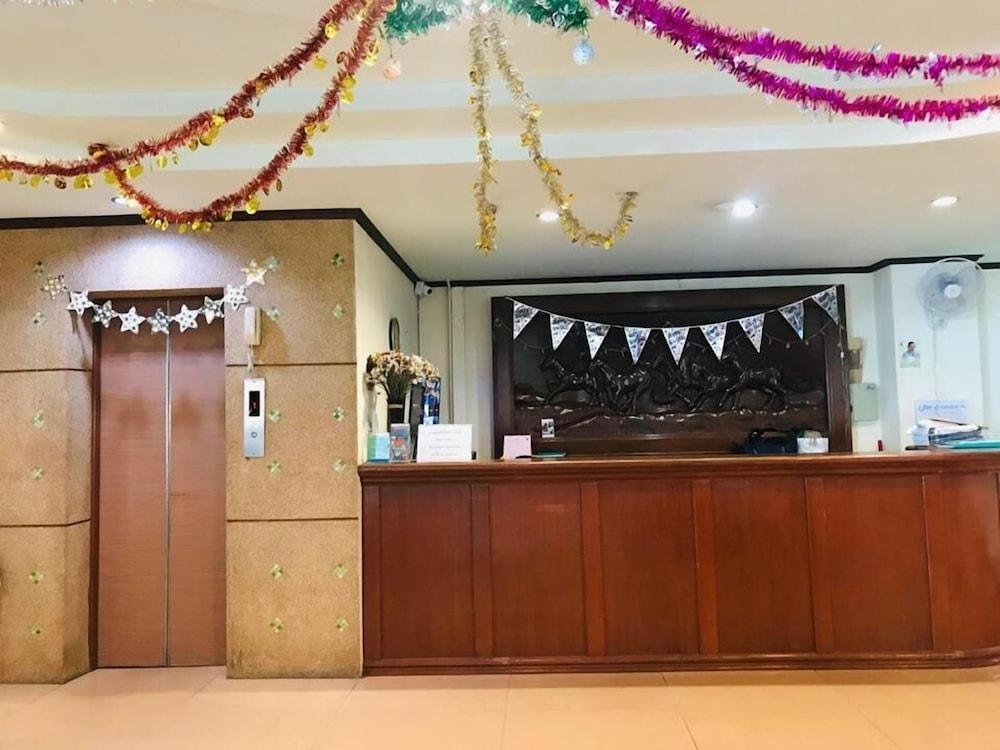 Bp Grand Hotel Chiang Mai Extérieur photo