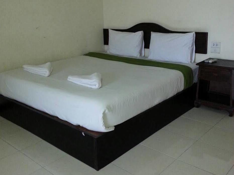 Bp Grand Hotel Chiang Mai Extérieur photo